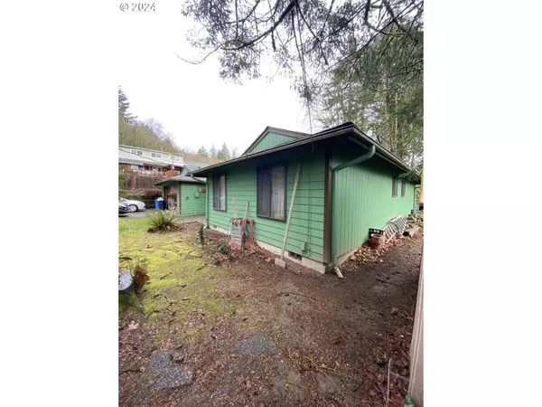 Camas, WA 98607,696 NW SIERRA ST