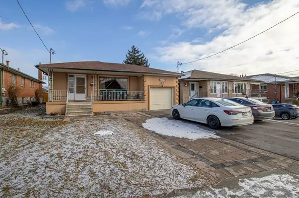 3209 Weston RD, Toronto W05, ON M9M 2T4