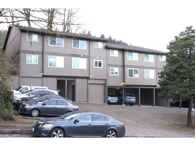 3807 S WATER AVE, Portland, OR 97239