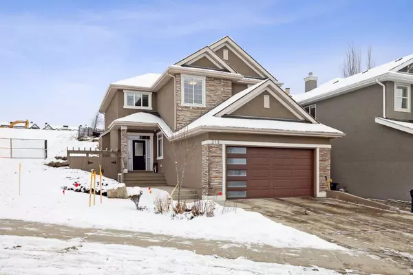 213 Springbluff BLVD Southwest, Calgary, AB T3H5R5