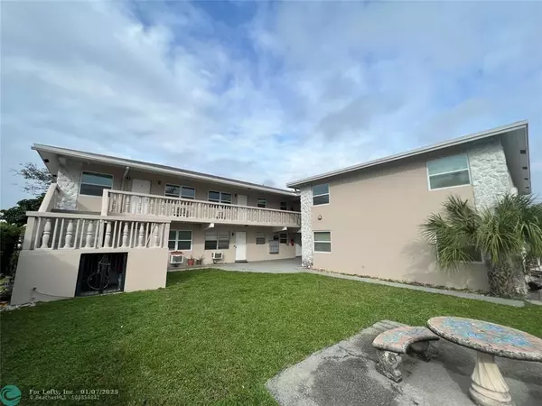 701 SE 15th St  #9, Fort Lauderdale, FL 33316