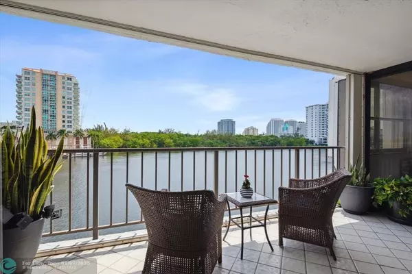 Fort Lauderdale, FL 33304,936 Intracoastal Dr  #3C