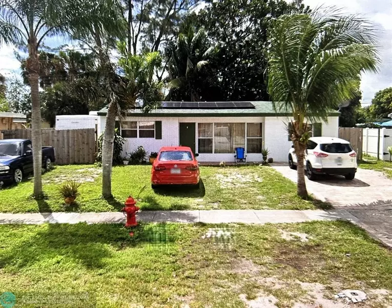 578 Tallulah Rd, Lake Worth, FL 33462