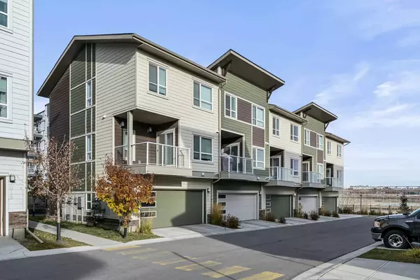 Calgary, AB T3K 2P3,606 Harvest Grove WALK Northeast