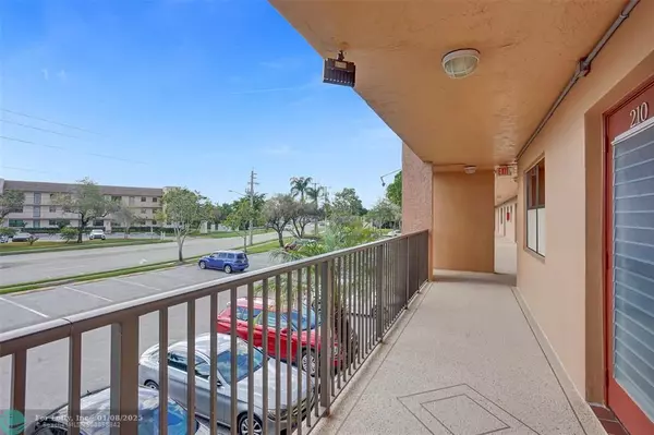 Sunrise, FL 33322,10467 Sunrise Lakes Blvd  #210