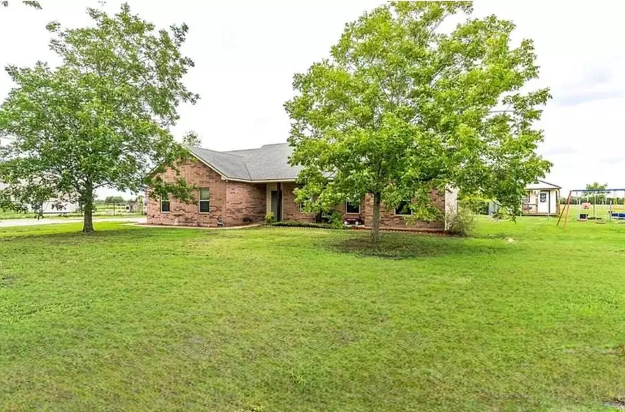 812 Ebenezer Road, Palmer, TX 75152