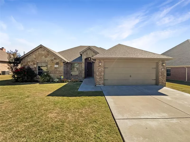 104 Cold Track Drive, Willow Park, TX 76008