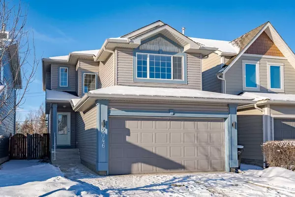 2046 Bridlemeadows MNR Southwest, Calgary, AB T2Y 4S1