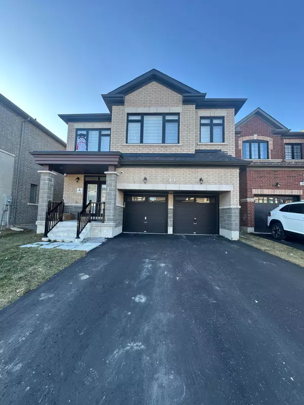 32 Vickery ST, Whitby, ON L1P 0L2