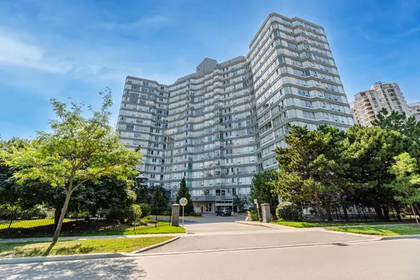 50 Kingsbridge Garden CIR #812, Mississauga, ON L5R 1Y2