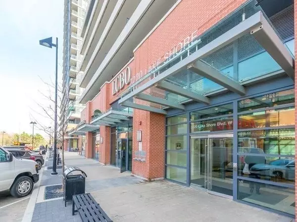 2220 Lake Shore BLVD W #3906, Toronto W06, ON M8Y 3H8