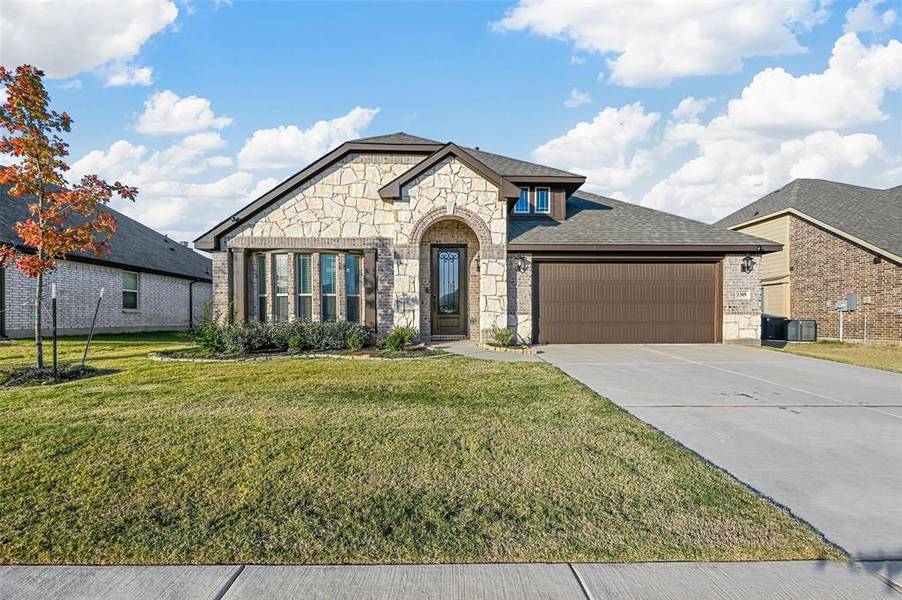 1309 Hunters Ridge Drive, Crowley, TX 76036