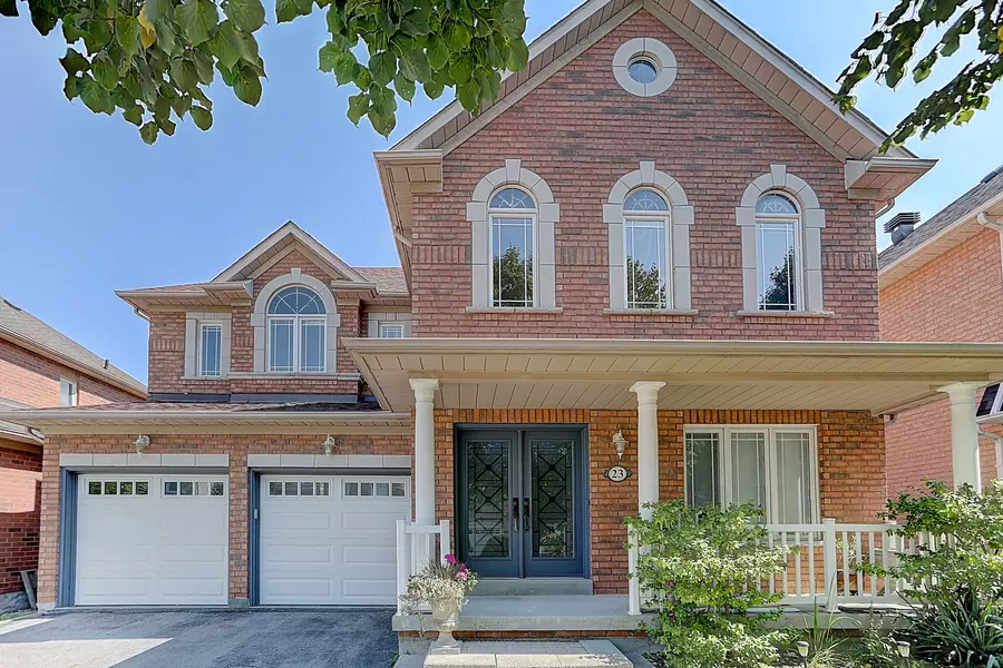 23 Amethyst DR, Richmond Hill, ON L4S 2J8