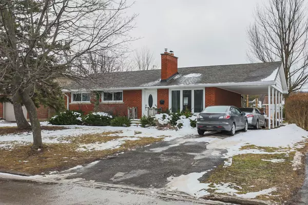 16 Strathmore RD, St. Catharines, ON L2T 2C5