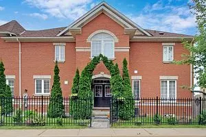 8 Townwood DR #78, Richmond Hill, ON L4E 4Y3