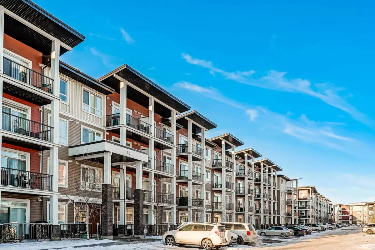 Calgary, AB T2X 5A2,40 Walgrove WALK Southeast #318