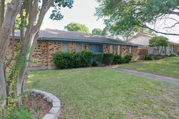 Desoto, TX 75115,1105 Briarbrook Drive