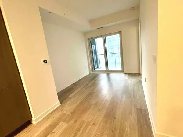 Toronto, ON M4W 0B1,1 Yorkville AVE #2107