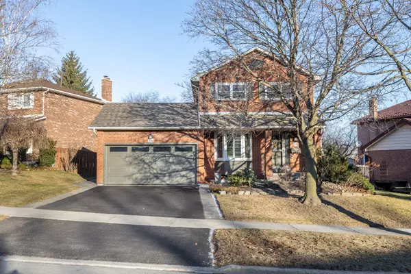 Whitby, ON L1N 6W8,34 Canadian Oaks DR