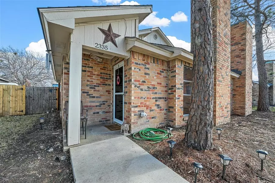 2335 Sherry Street, Arlington, TX 76014