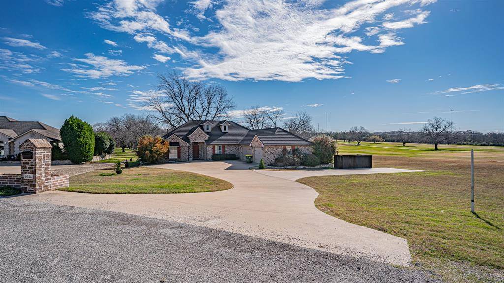 1621 Rockview Drive, Granbury, TX 76049