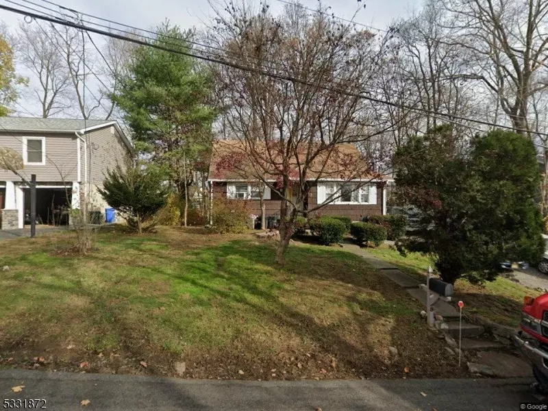 8 Tomahawk Trl, Denville Twp., NJ 07834