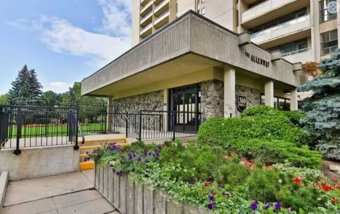 360 Ridelle AVE #911, Toronto W04, ON M6B 1K1