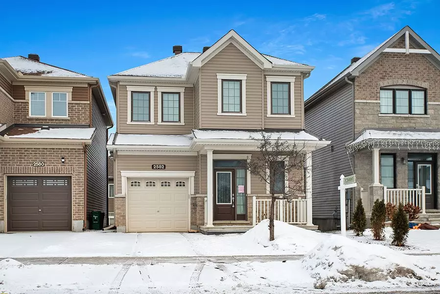 2582 River Mist RD, Barrhaven, ON K2C 3H2