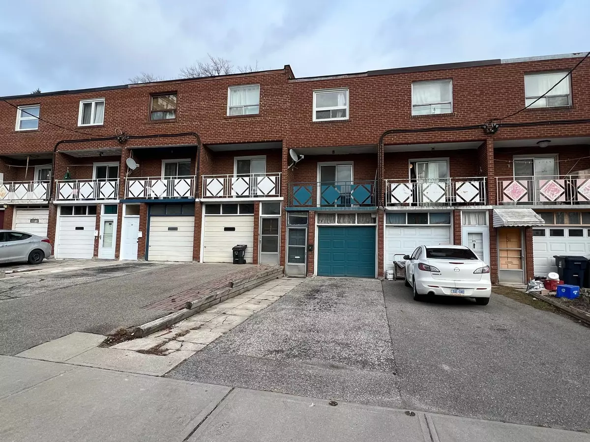 Toronto, ON M4J 3E2,85 Blake ST