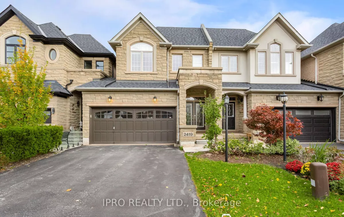 Oakville, ON L6H 0B8,2419 Wasaga DR