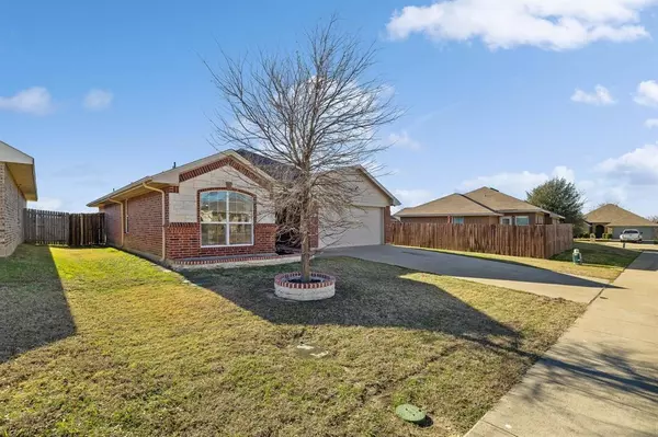 Waxahachie, TX 75165,604 Antonio Lane