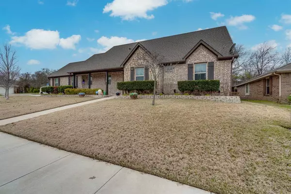 705 Green Acres Lane, Midlothian, TX 76065