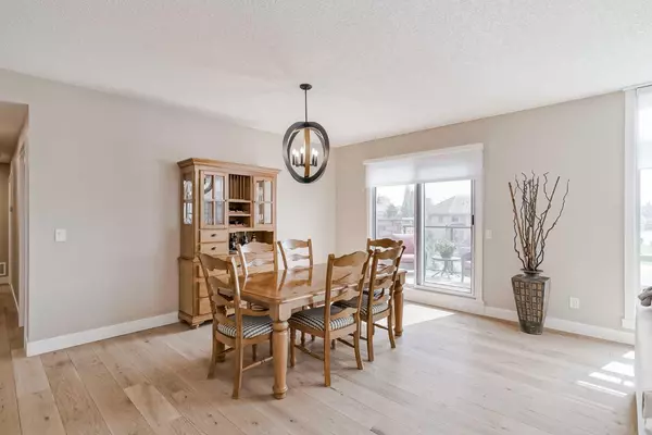 Calgary, AB T3H 6C3,15 Cougar Ridge LNDG Southwest #409