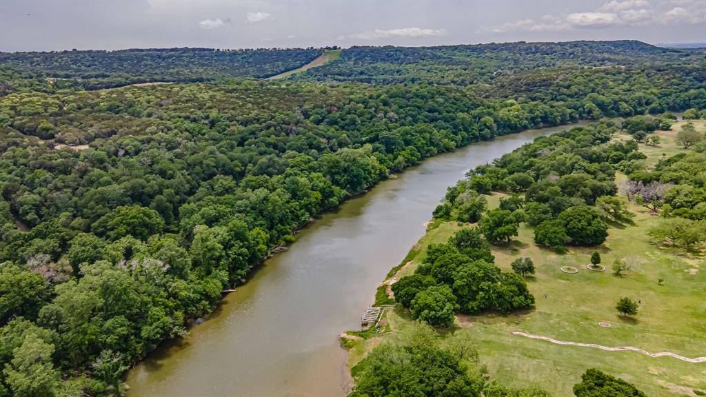 9008 Ravenswood Road, Granbury, TX 76049