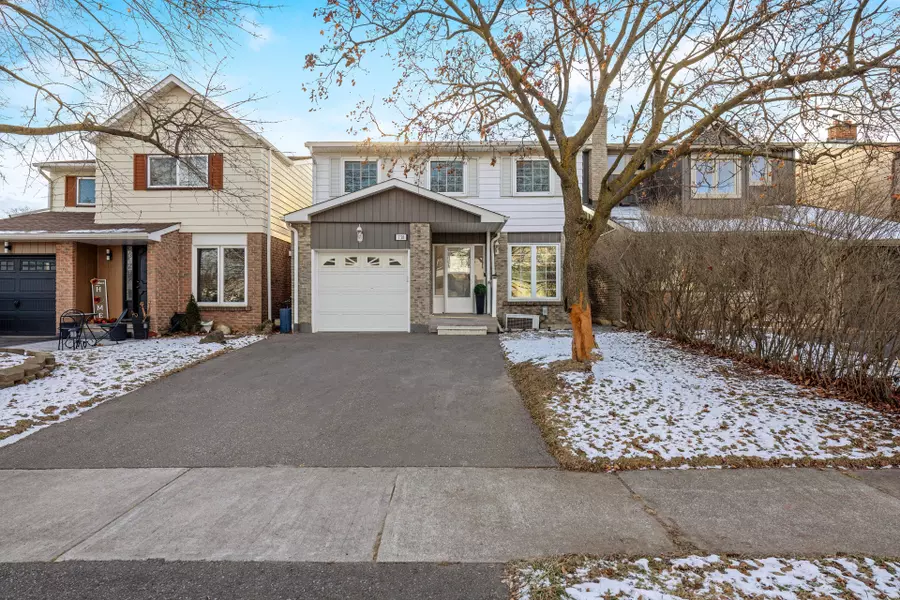 738 Briar CRES, Milton, ON L9T 3Z8