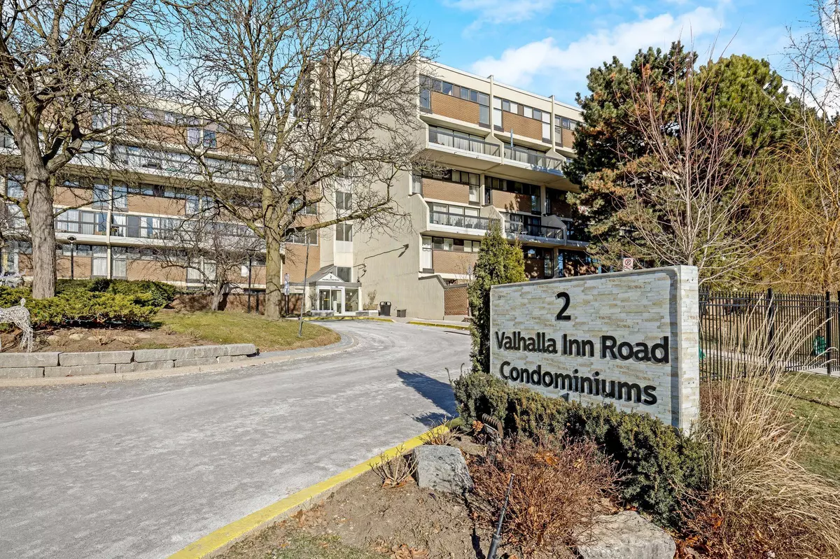 Toronto, ON M9B 6C3,2 Valhalla Inn RD #215