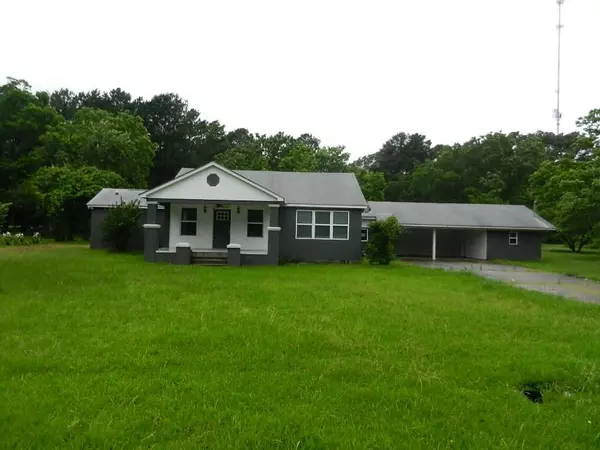 712 12th Street NW,  Springhill,  LA 71075