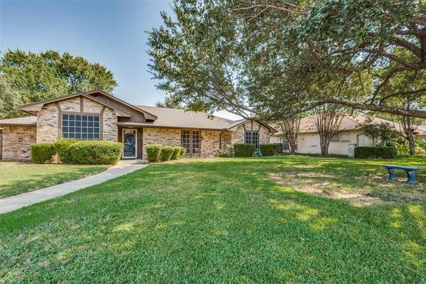 1420 Marble Canyon Drive, Desoto, TX 75115