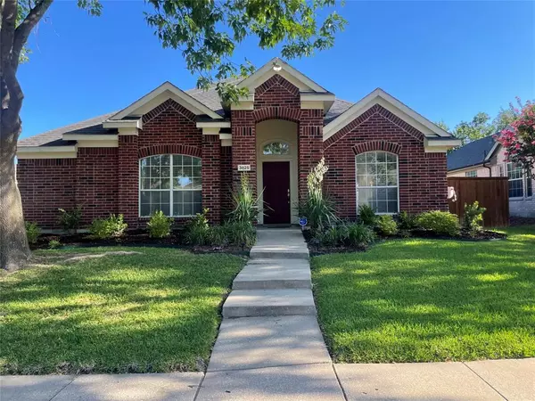 3825 Rolling Hills Drive, Plano, TX 75025