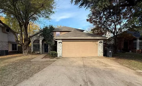 2427 Bennington Drive, Arlington, TX 76018