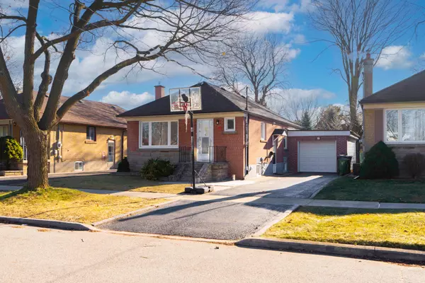 17 Camrose CRES, Toronto E04, ON M1L 2B5