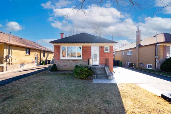 Toronto E04, ON M1L 2B5,17 Camrose CRES