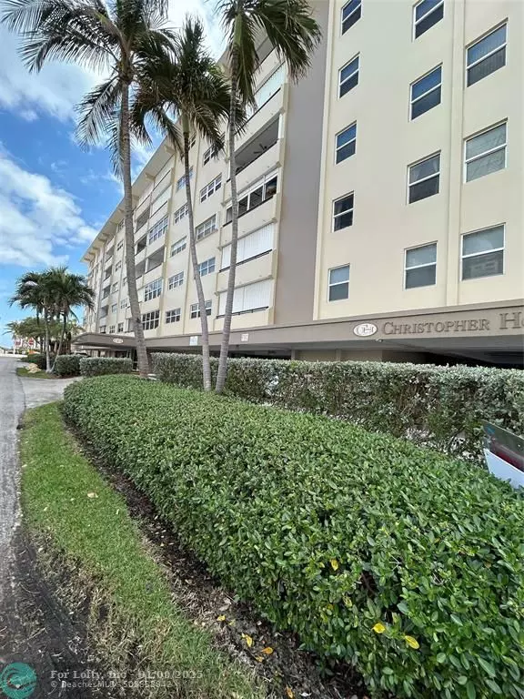 Pompano Beach, FL 33062,401 Briny Ave  #714