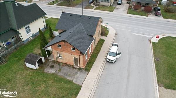 Hanover, ON N4N 2J8,563 7TH AVE