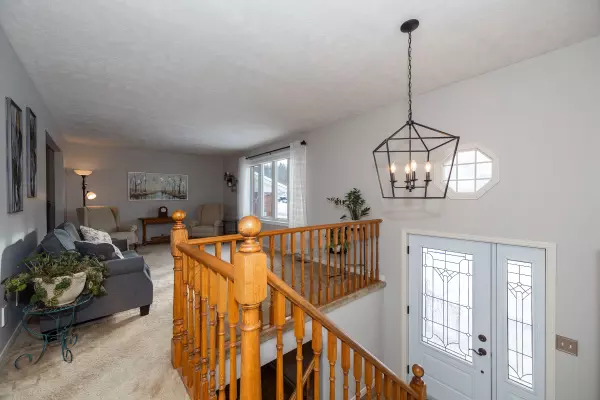 Owen Sound, ON N4K 6S8,492 8th AVE E