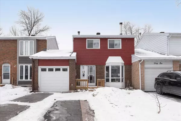 Blackburn Hamlet, ON K1B 4G1,43 Valewood CRES