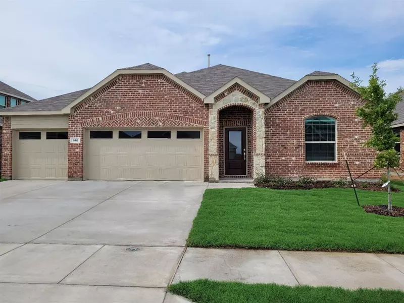 940 Skytop Drive, Haslet, TX 76052