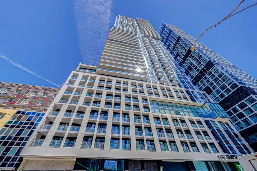 251 Jarvis ST #4307, Toronto C08, ON M5B 0C3