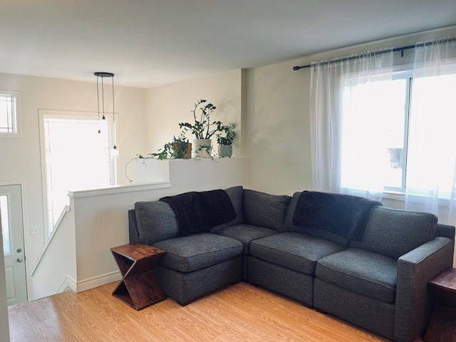 Lakeshore, ON N8L 0P8,1043 King Richard CT N