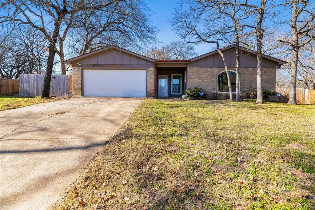 Azle, TX 76020,401 Woodlake Circle